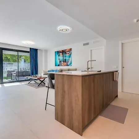 Lujoso Apartamento Apartment Estepona